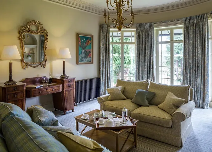 Top Spa Hotels in Bath for Ultimate Relaxation