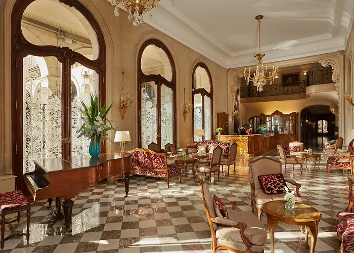 Top Hotels in Paris City Centre: Your Ultimate Guide to Accommodations in the Heart of the City