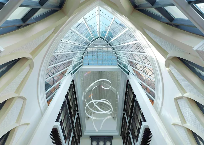 Where to Stay in Abu Dhabi