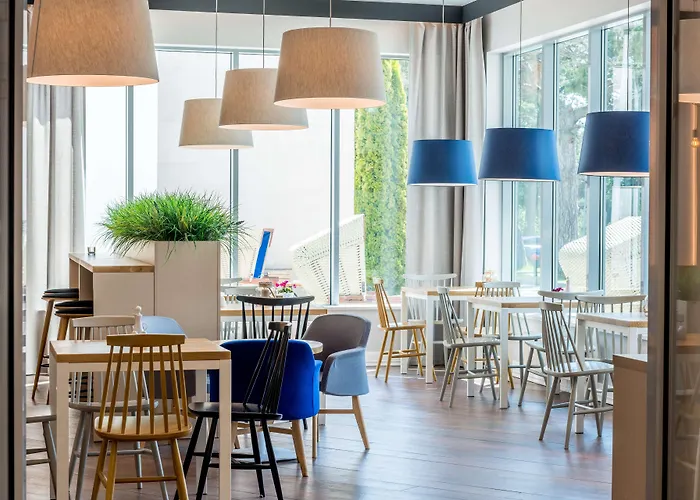 Best Washington D.C. Hotels with Stunning Pools