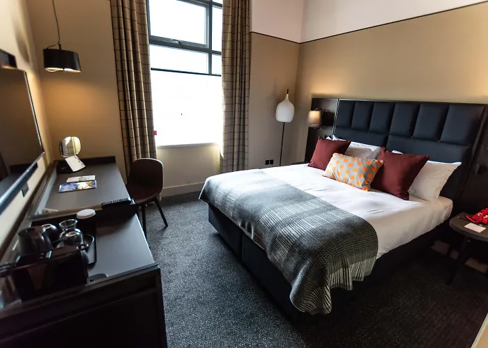 Best Hotels in Dundee with Parking Facilities