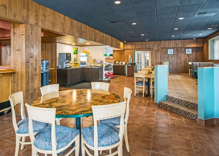 Top Opulent Stay in Richmond, Virginia