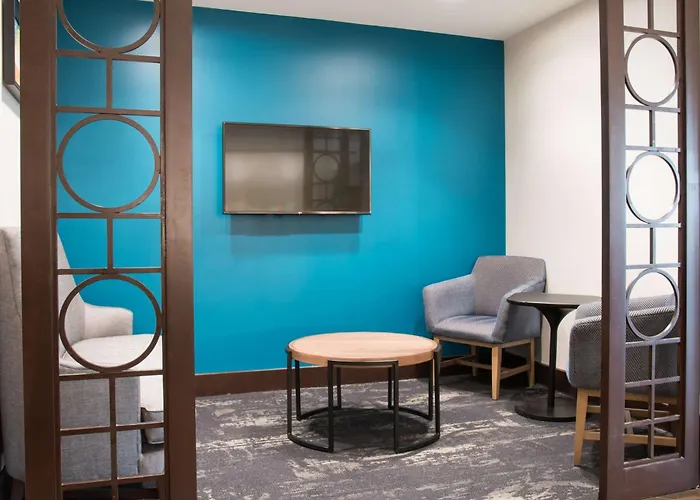 Top Hotels in Eden Prairie, MN