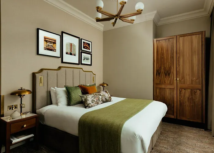 Best Hotels Near the Kings Theatre in Glasgow