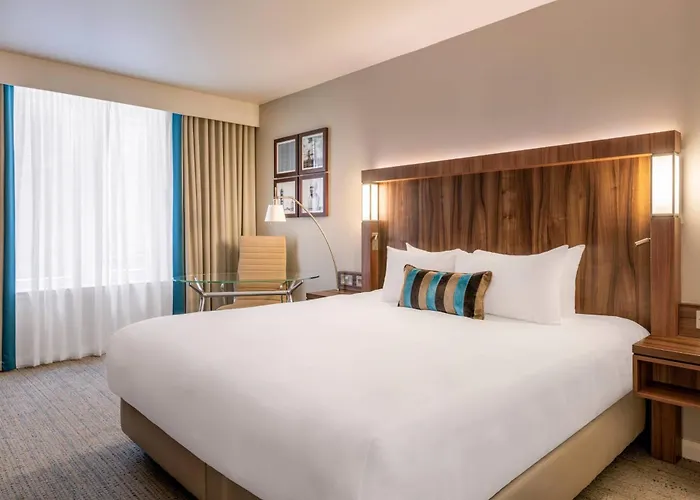 Top Edinburgh Hilton Hotels in City Centre