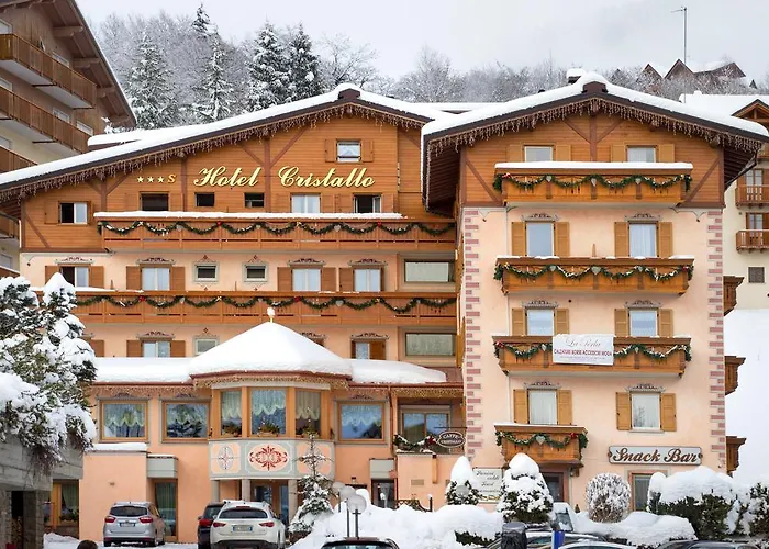 Hotel Garni Molveno: Alloggi a Molveno per una vacanza indimenticabile
