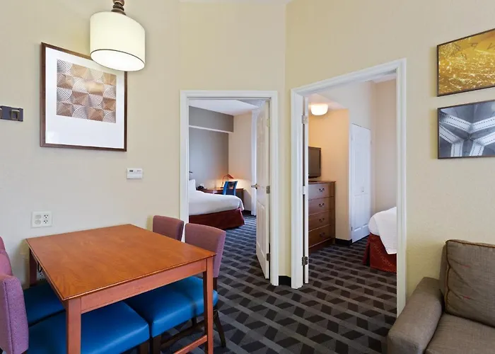 Best Hotels in Largo, Florida